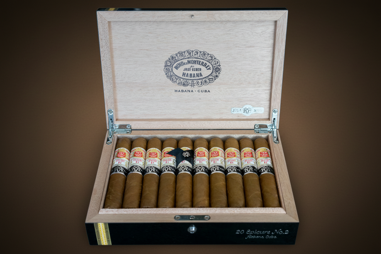Hoyo de Monterrey Epicure No. 2 Reserva Cosecha 2012
